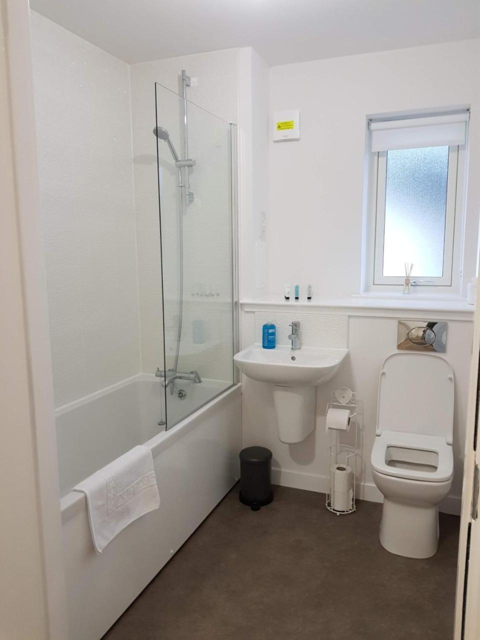 3 Royal View Apartments Stirling Luaran gambar